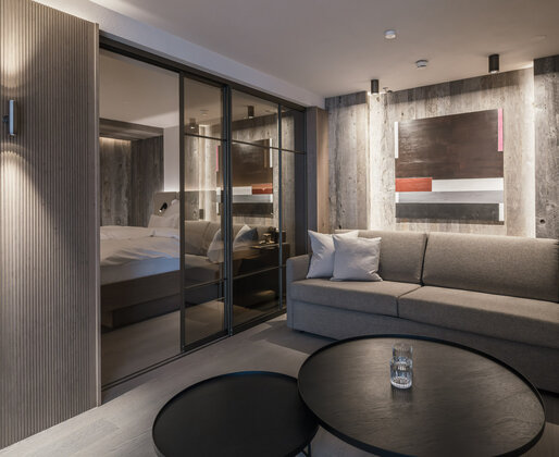 Suite 'XL' - separater Wohnbereich, freistehende Badewanne