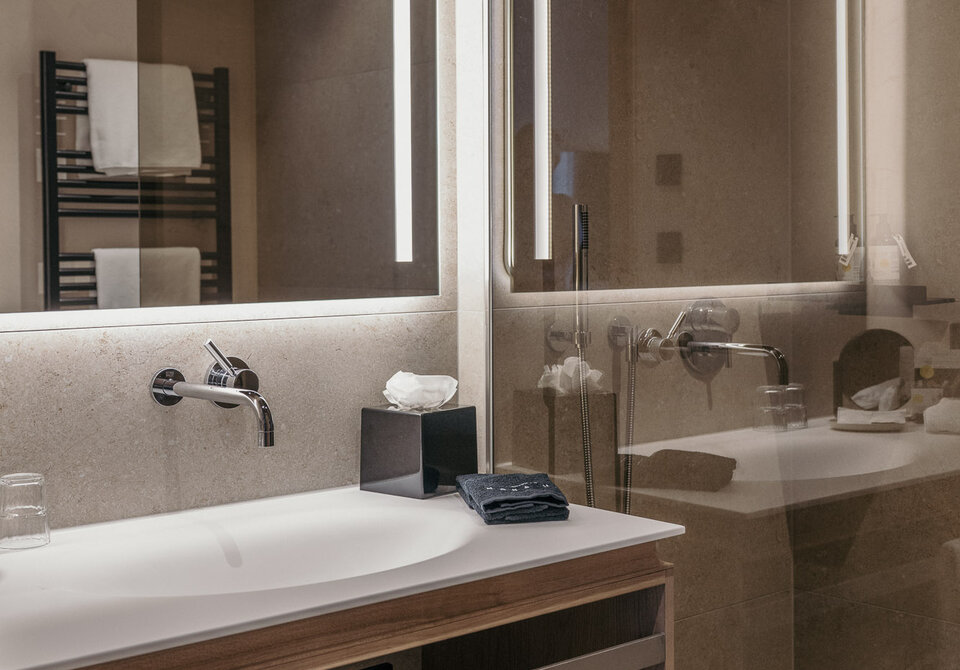 Category XS - Image 2