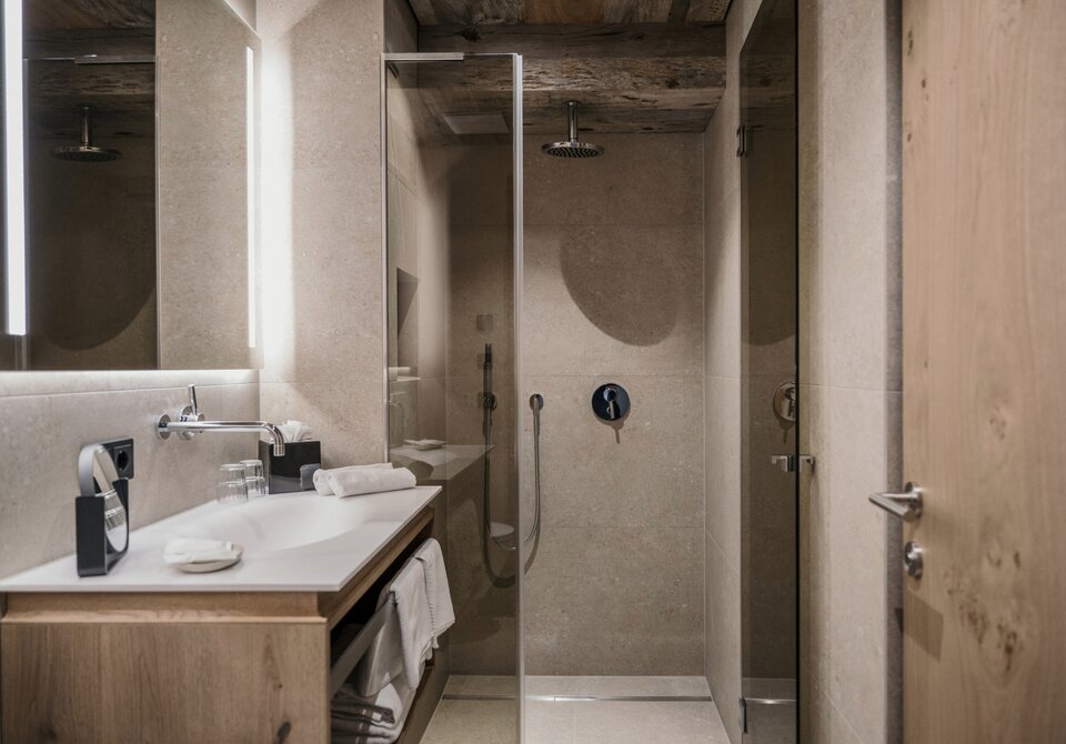 Category XS - Image 2